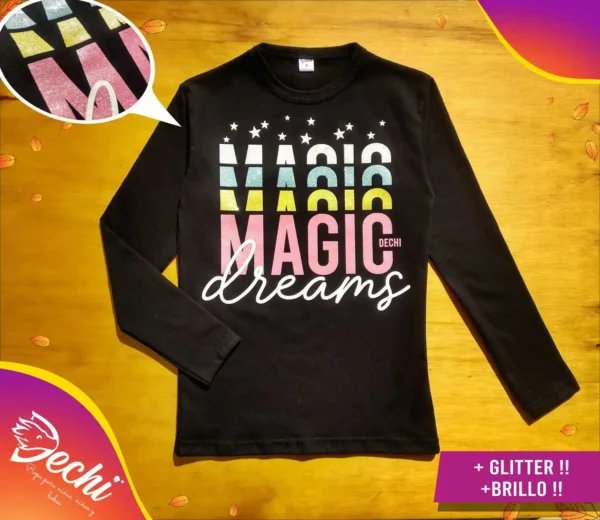 Remera Magic dreams con BRILLO ML