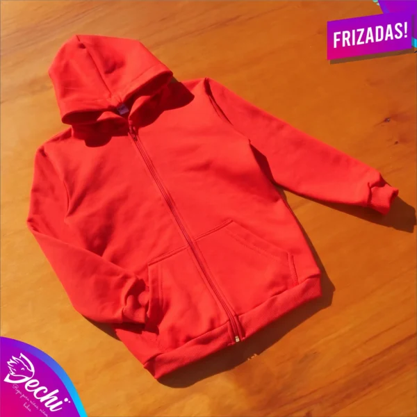 Ropa para niño niña campera uniformes rojo lisa 2 fabrica mayorista 2026