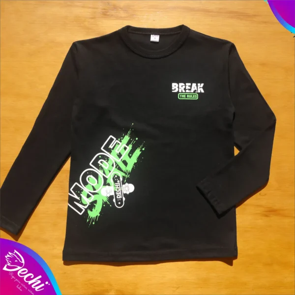 fabrica mayorista Remera manga larga negra skate mode ropa para niños y niñas 2026 fabrica mayorista Remera manga larga negra skate mode ropa para niños y niñas 2026